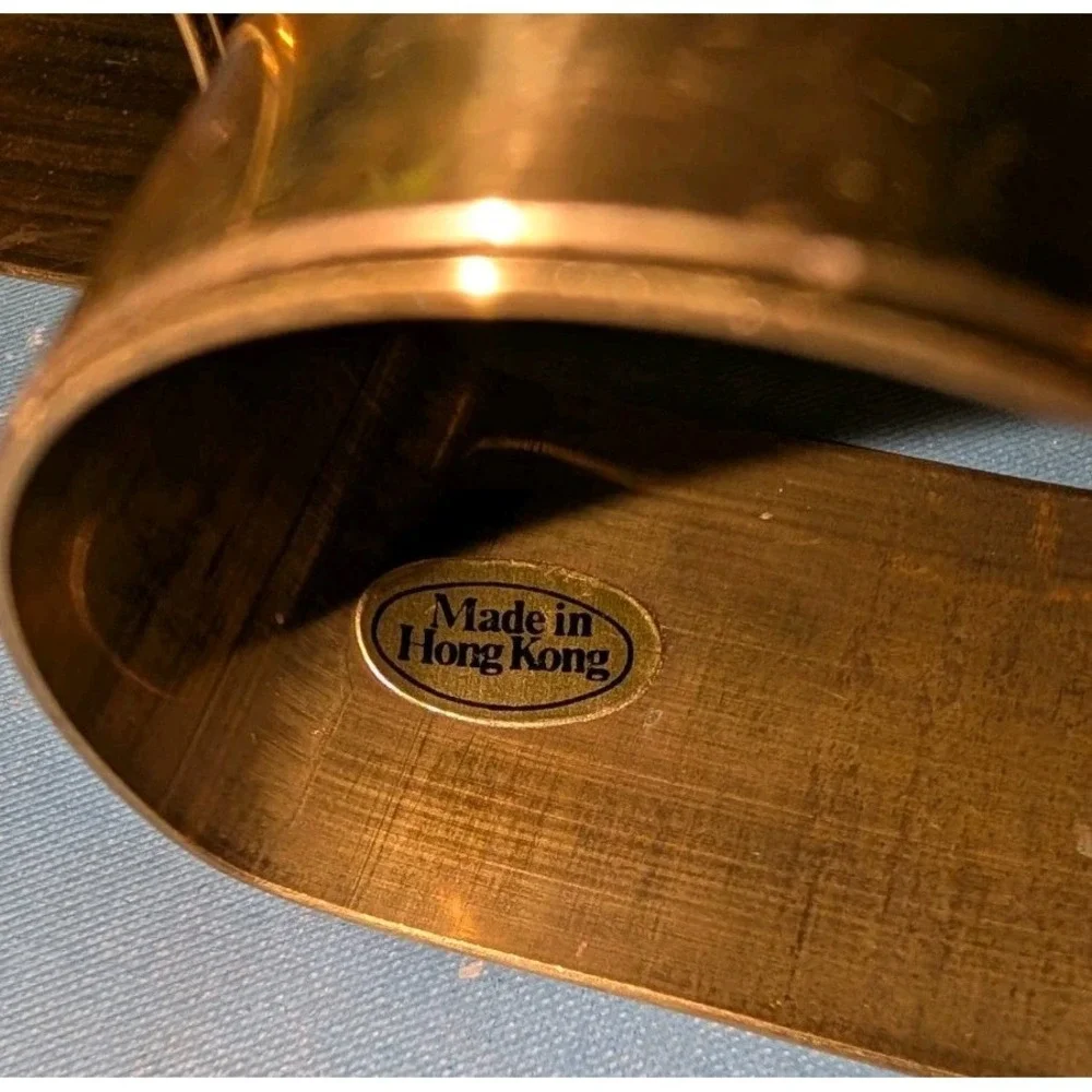 Set Of 5 Vintage Brass Napkin Rings Set - Made in Hong Kong(Some Scratches)
